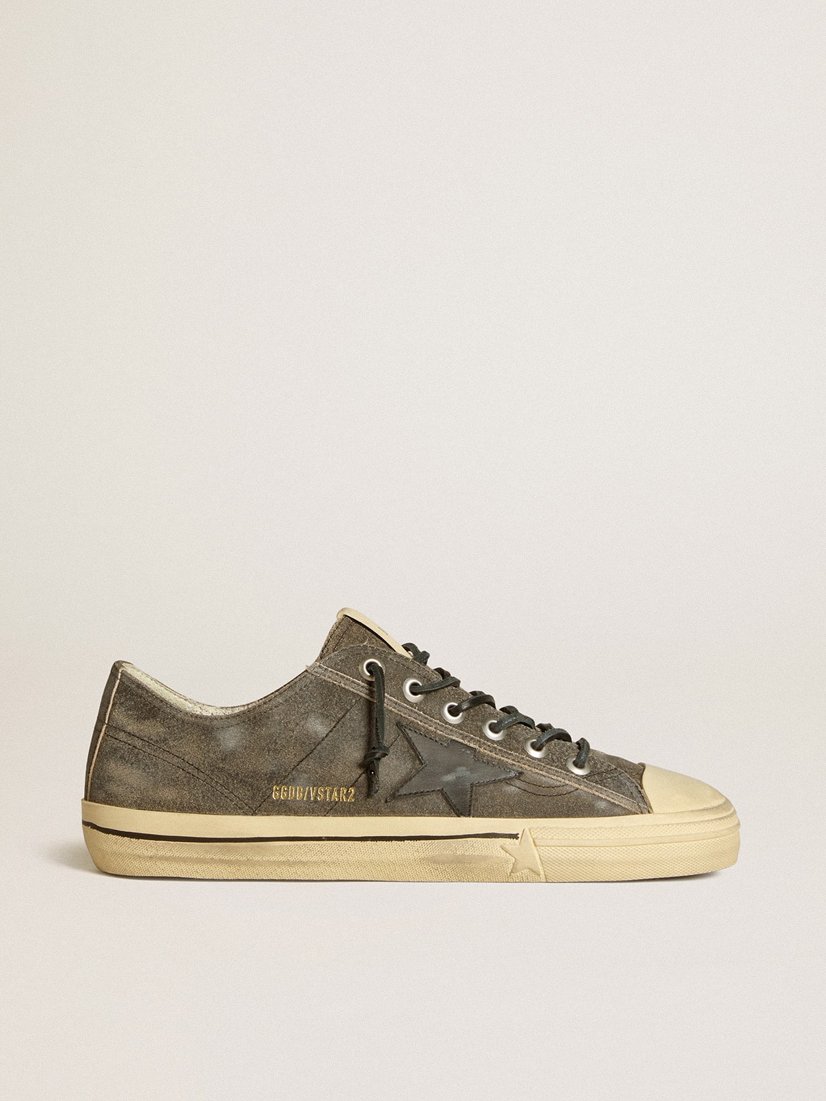 Men's V-Star in black suede with black leather star| Golden Goose